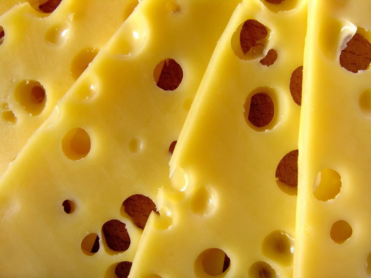 kaese_loecher Der Käse mit den Löchern: Emmentaler im In- und Ausland