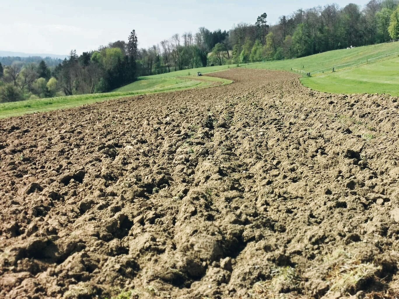 Setzt die landwirtschaftliche Ausbildung zu einseitig auf intensive Bodenbearbeitung?