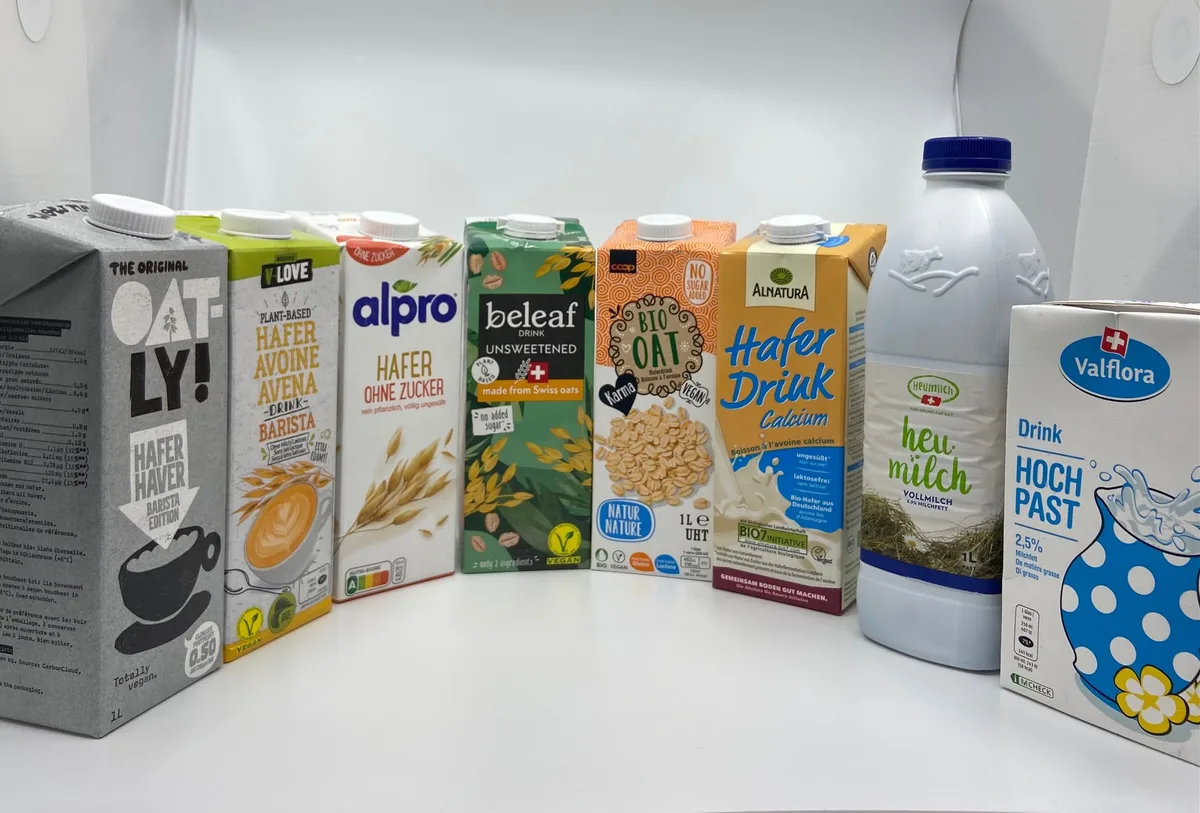 401cd4e9cc9aba5ff9ed71af99593372dda3509e Die Treiber des Haberbooms: Drinks, welche Milch (rechts im Bild) imitieren sollen. Als einzige hat bisher Emmi einen Haferdrink mit Schweizer Rohstoff im Angebot (Beleaf, 4. v. l.). (Bild akr)