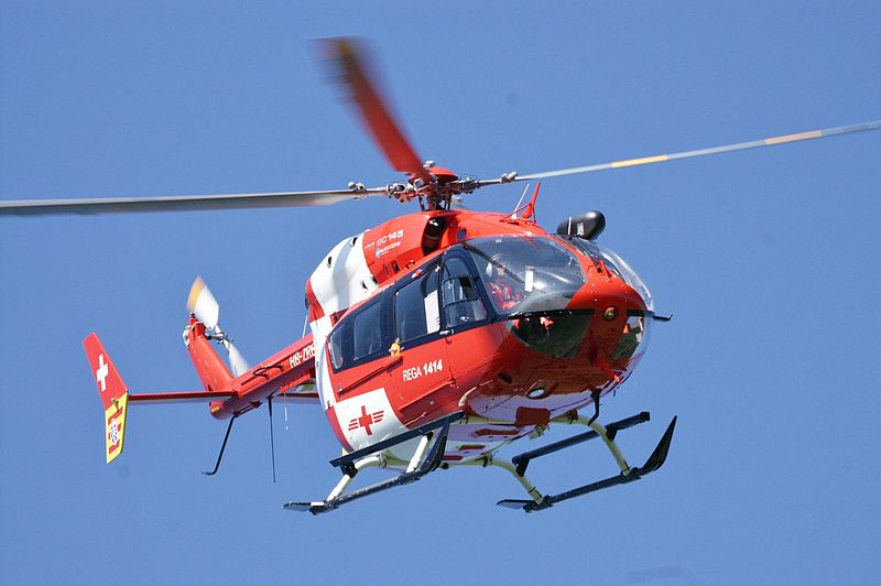 Beim Unfall musste die Rega einfliegen, um den verletzten Arbeiter ärztlich zu versorgen. (Bild Daniel Steger)
