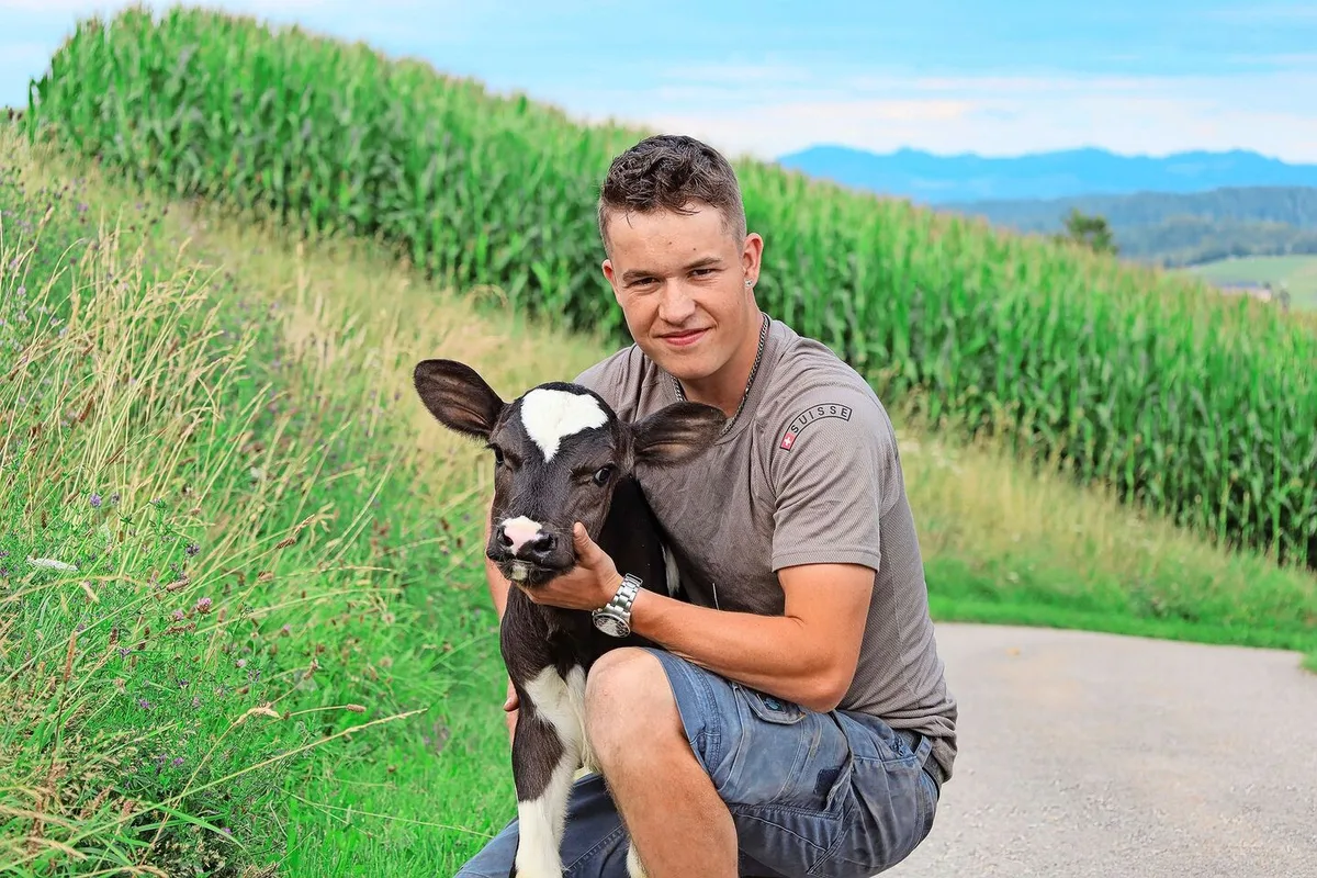 2aad75c52f172e813ada3624bcd96386c4f3f686c40f8f0882d34fec50b1e464 An den diesjährigen Swiss Skills stellt der Berner Roman Hofer sein Können unter Beweis.