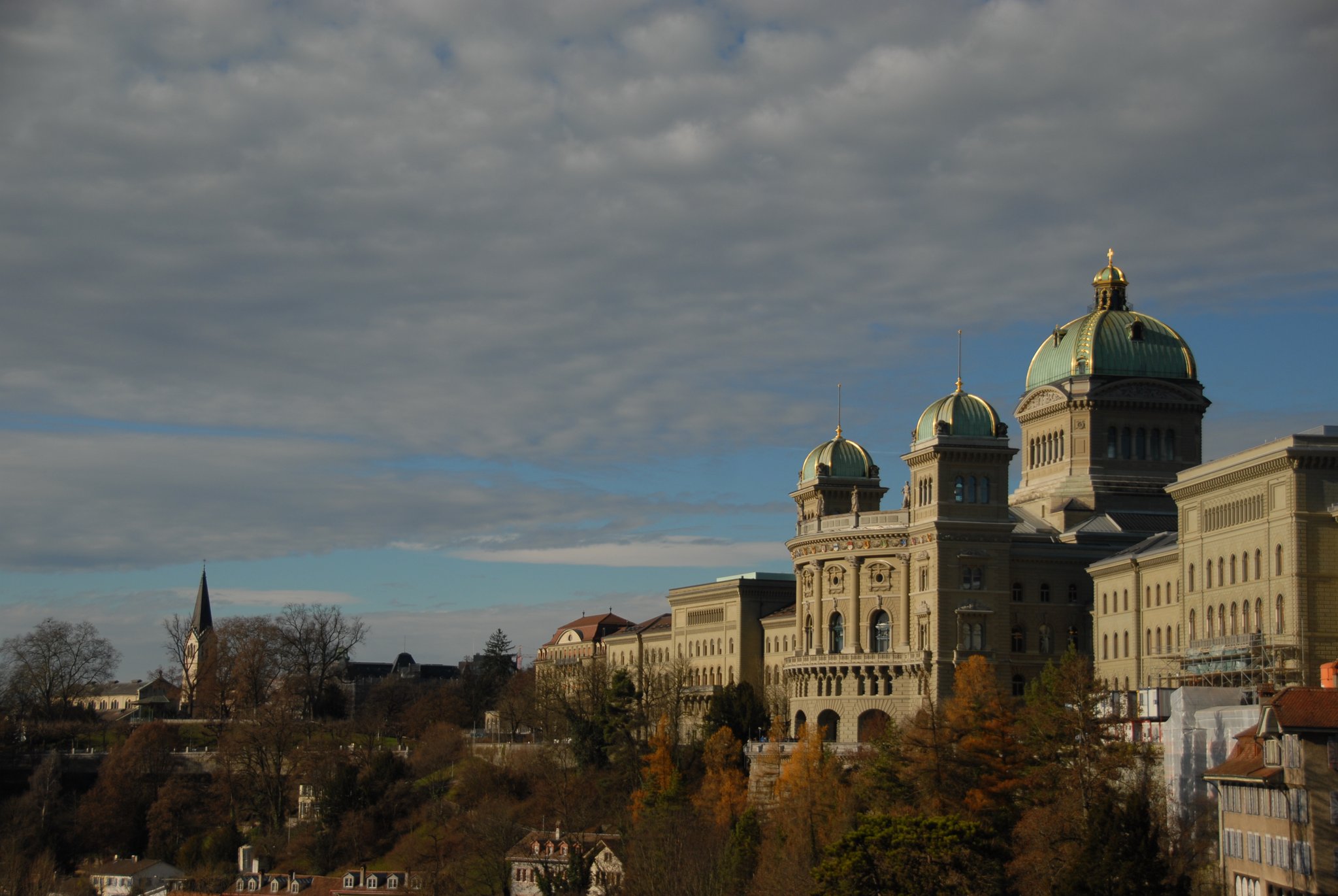 Der Bundesrat wird in den nächsten Wochen bekannt geben, ob die Landwirtschaft ebenfalls von der Stellenmeldepflicht betroffen ist. (Bild Hansjürg Jäger)