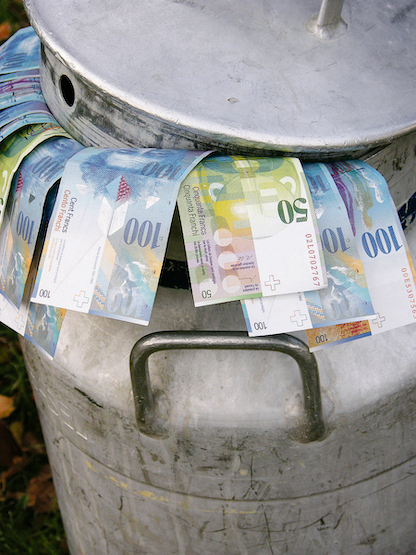 Einige Milch- und Käsereigenossenschaften haben ihren Zweck verloren und diskutieren die Auflösung. Dabei können allenfalls Liquidationsgewinne an die Genossenschafter ausgeschüttet werden. Mit der Frage, wie diese privilegiert besteuert werden können, beschäftigte sich kürzlich das Bundesgericht. (Bild BauZ)