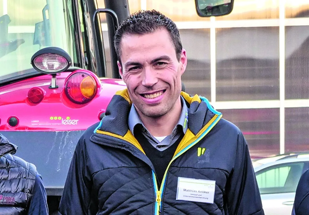 154f2fb11fbeb64e9661cc659d87f276254f403b Matthias Anliker organisierte den "Fachvortrag Grünland". Bild: Beat Schmid