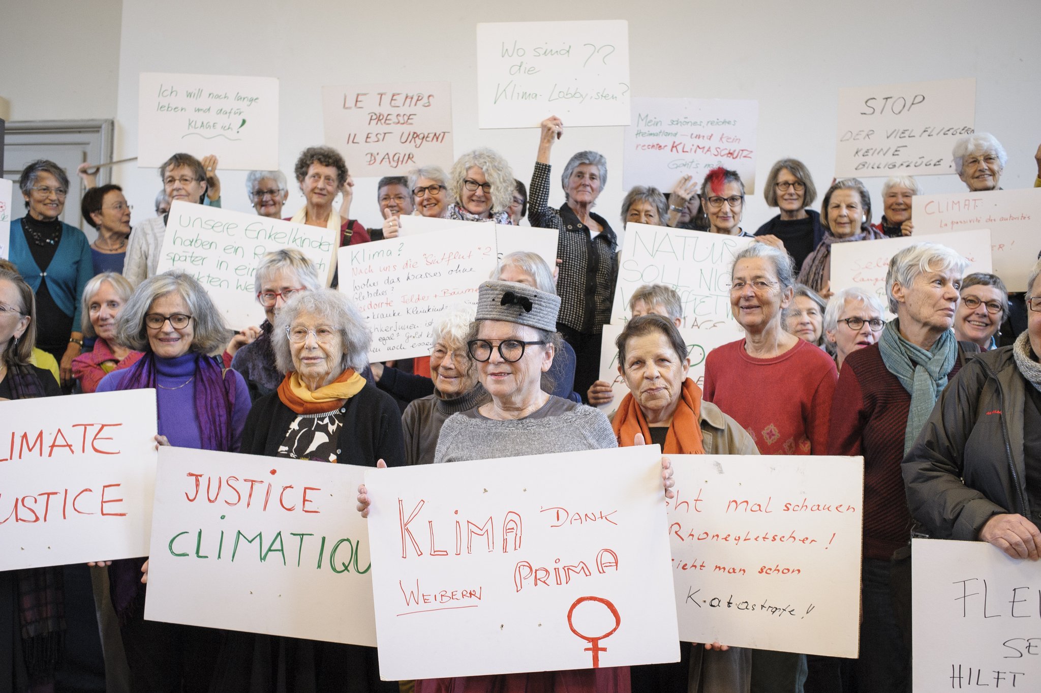 Vor allem ältere Frauen seien aus physiologischen Gründen einem viel höheren Risiko hitzebedingter Gesundheitsschäden ausgesetzt, sagen die Klimaseniorinnen.(Bild Klimaseniorinnen.ch)