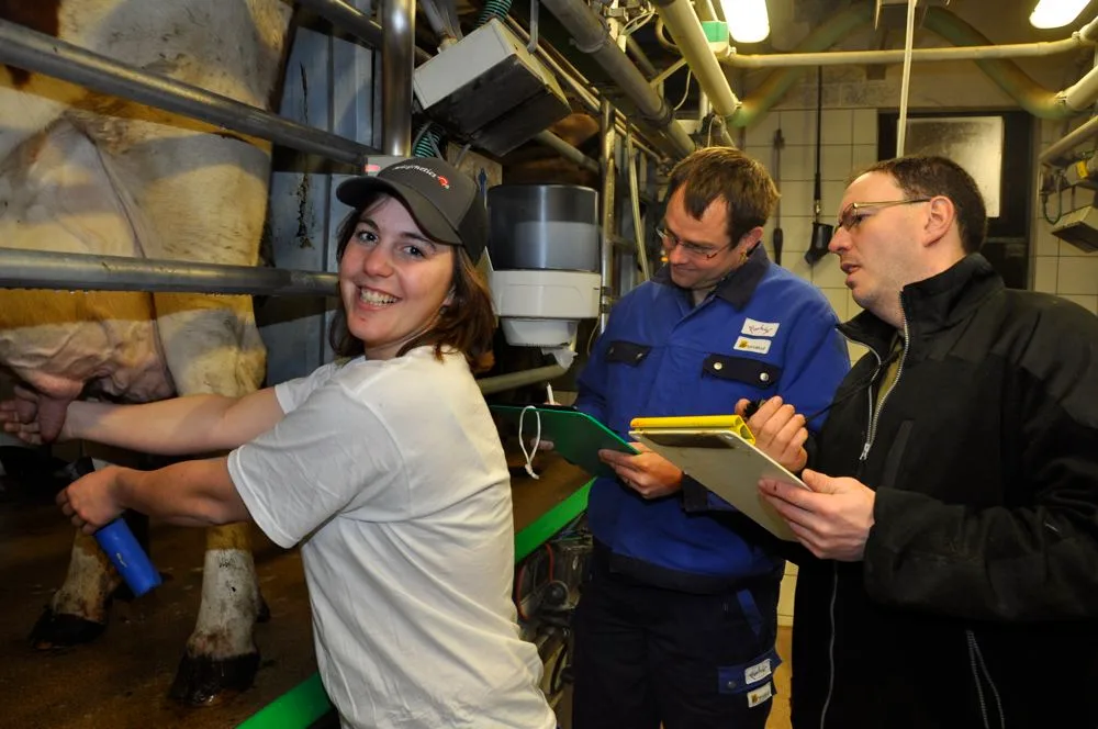 65763e846f564d468ca5d0c8dc3226a9a43e61d6 Franziska Duss gewann zweimal den Melkwettbewerb. (Bild zVg)