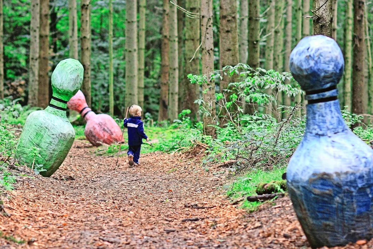 3409f3513f0d72fcf26a2d31150f85fdf8587307bb6b1e3378e10e5e9e3cce86 Kinder mögen abwechslungsreiche Spazier- und Wanderwege wie den Freiämter Sagenweg im Kanton Aargau.