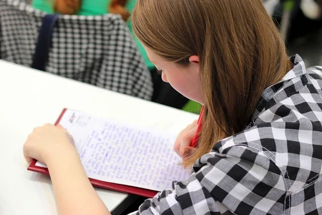 Ja zum neuen Bildungsmodell – aber die Grundbildung soll breiter werden