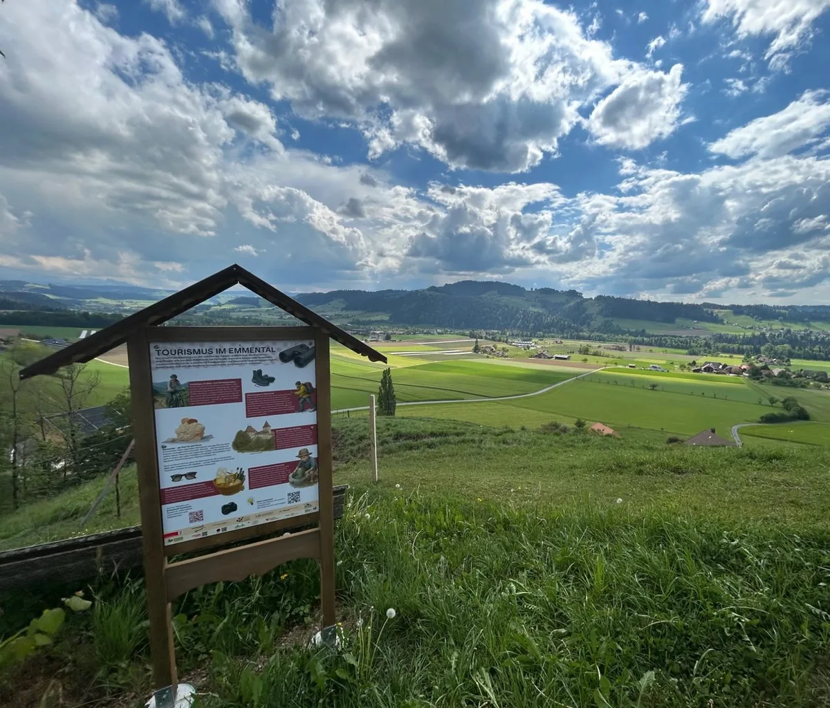lpIMG_8012 Ein Herzensprojekt aus dem Emmental: Der über 30-jährige Bauernlehrpfad ist modernisiert und neu belebt