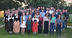 Nach einer strengen Lehrzeit durften diese Betriebsleiterinnen und Betriebsleiter ihren eidgenössischen Fachausweis entgegennehmen.