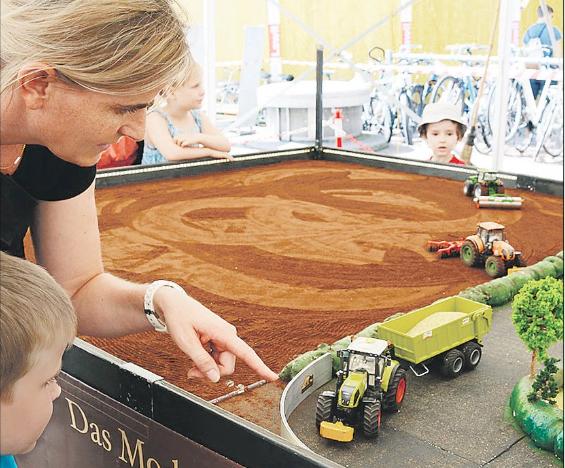 Es gibt die Veranstaltungen, an denen die Landwirtschaft entdeckt werden kann. Ausstellungen und Messen sind dafür ein idealer Rahmen. Hier ein Bild von der  beef.ch in Luzern 2016. (Bild js)