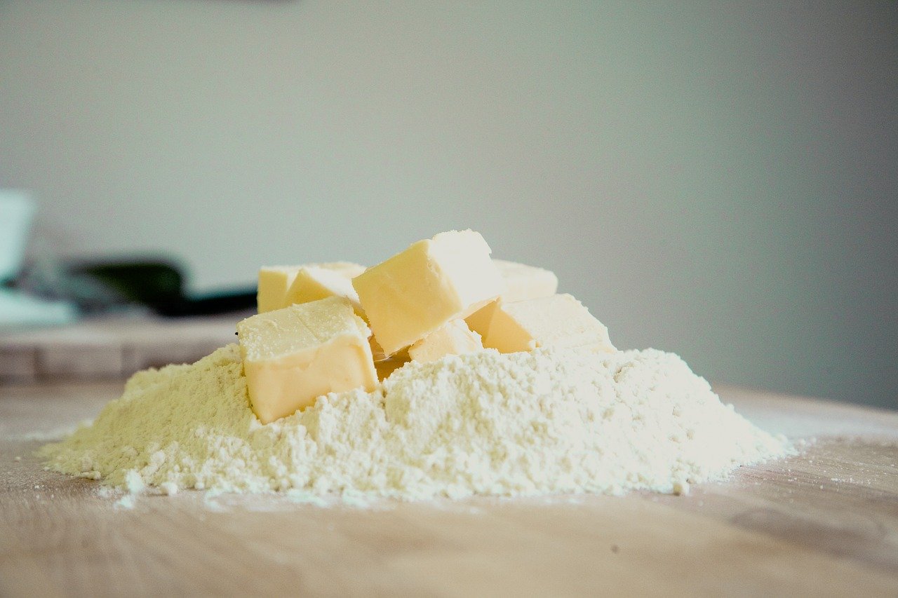 Eine grosse Mehrheit der von der BOM in Sachen Buttermangel ist der Meinung, dass es für die Versorgung der Schweiz mit Butter über die Weihnachtszeit zusätzliche Importe braucht. (Bild Pixabay)