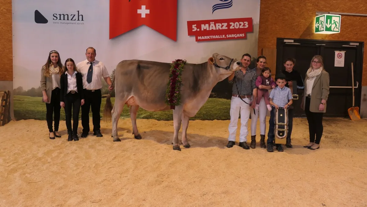 csm_BS_Champion_Bianca_bffed442fd Bianca und Elin sind Schweizermeisterinnen der Erstmelkkühe