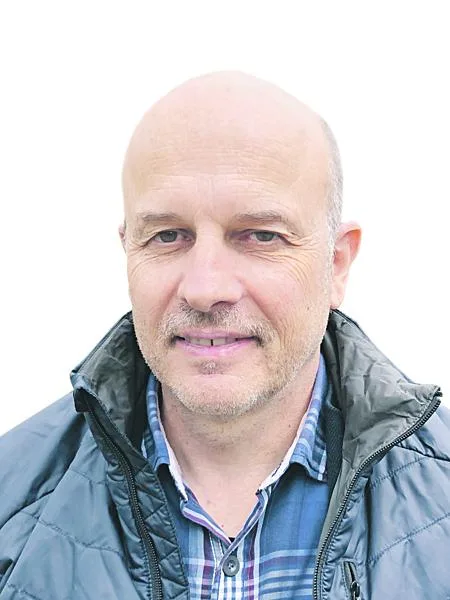 87e263719b549bd98e31ca75a71c4d5941b76dfb Lukas Pfiffner ist Leiter der Gruppe Pflanzenschutz-Agrarökologie und Biodiversität am FiBL. (Bild Katrin Erfurt)