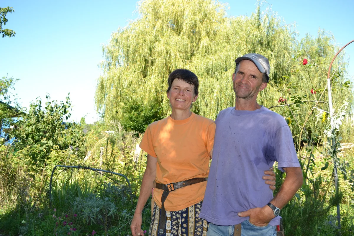 9b2138a6a311f6c7d70d43a00fefa1a4c59202c1 Auf dem Eulenhof lassen Edi Hilpert und seine Frau Käthi viele Elemente der Permakultur in ihren Obst- und Gemüsebau einfliessen. (Bilder Lisa McKenna)