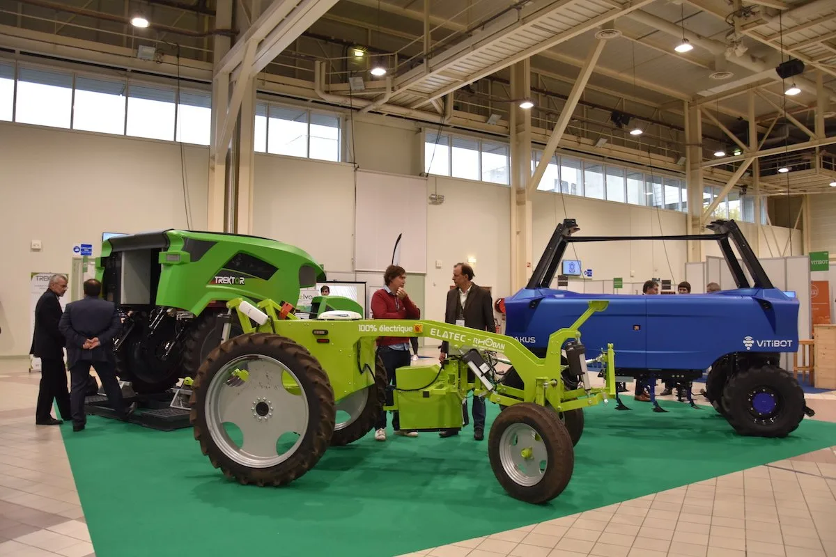 e38bf722514ee069f1147832b2acf7619ea011cc Am internationalen Agrarroboterforum (Fira) in Toulouse, Frankreich wurden viele selbstständig arbeitende Roboter ausgestellt. (Bilder noe)