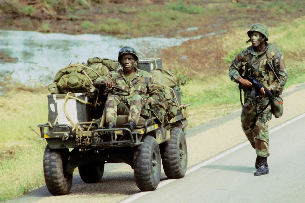 b69d54a4495c680319b20b0710542a14aeba1d5c Ein M274 Mechanical Mule der US-Army (1984), der Vorgänger der heutigen Quads.