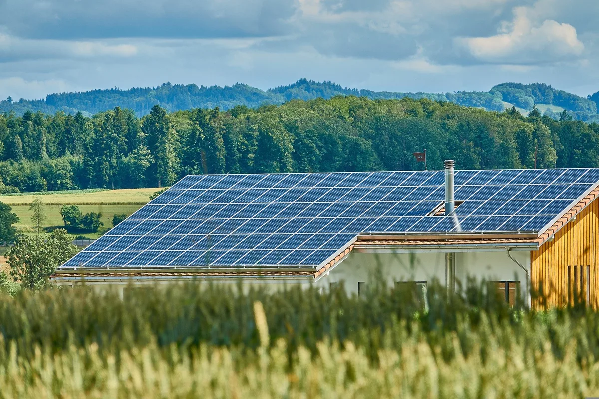 solar-gca9b89881_1920 Nationalrat ebnet der Solar-Offensive des Ständerates den Weg