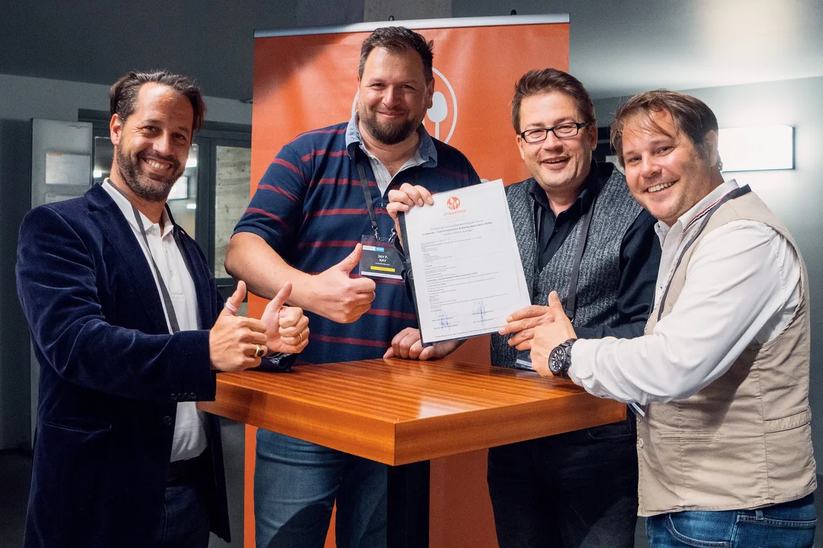 6766d2c80fb53d391ffd76a571d64efc69d9b9ae Die Gründer von crowdfoods.com: Enzo Schrembs, Jay F Kay, Mark Leinemann und Alex Heger (v.l.n.r). (Niklas Spiegler)