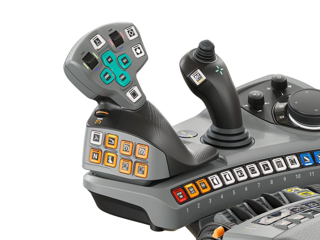 Neue Taste, neuer Fahrmodus: Der Multifunktionsjoystick erhält eigens für TMS Flex eine zusätzliche Bedientaste.