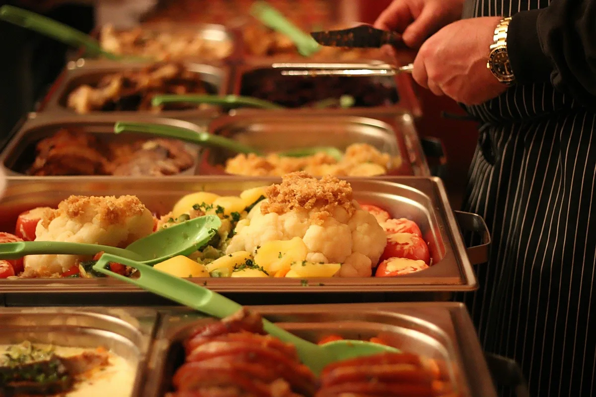 gastronomie_kantine_gundula_vogel Kantonsparlament will weniger Fleisch in Neuenburger Kantinen