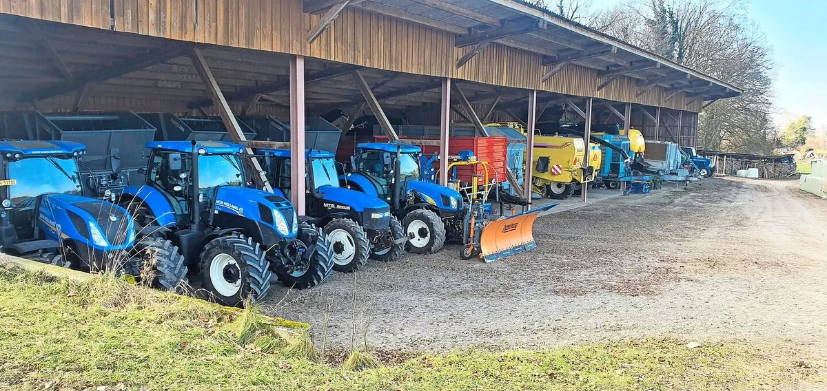 Der Neuwert einer Maschine ist klar – anspruchsvoll wird eine Schätzung, wenn ein Traktor schon einige Jahre im Einsatz war. Dann braucht es neben einem Zeitwertrechner vor allem viel Erfahrung.