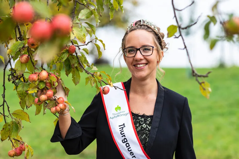 30f682ea3b06b360263f189c5dac98ec08c3d018 Melanie Maurer ist die 21. Thurgauer Apfelkönigin. (Bild zVg)
