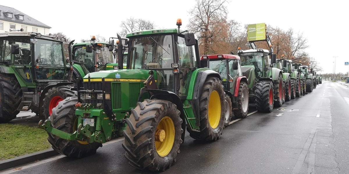 875ccf29021cb8fc544eeb73192d0901240df5ed In Mainz rollten rund 500 Traktoren vor. (Bild Twitter Polizei Mainz)