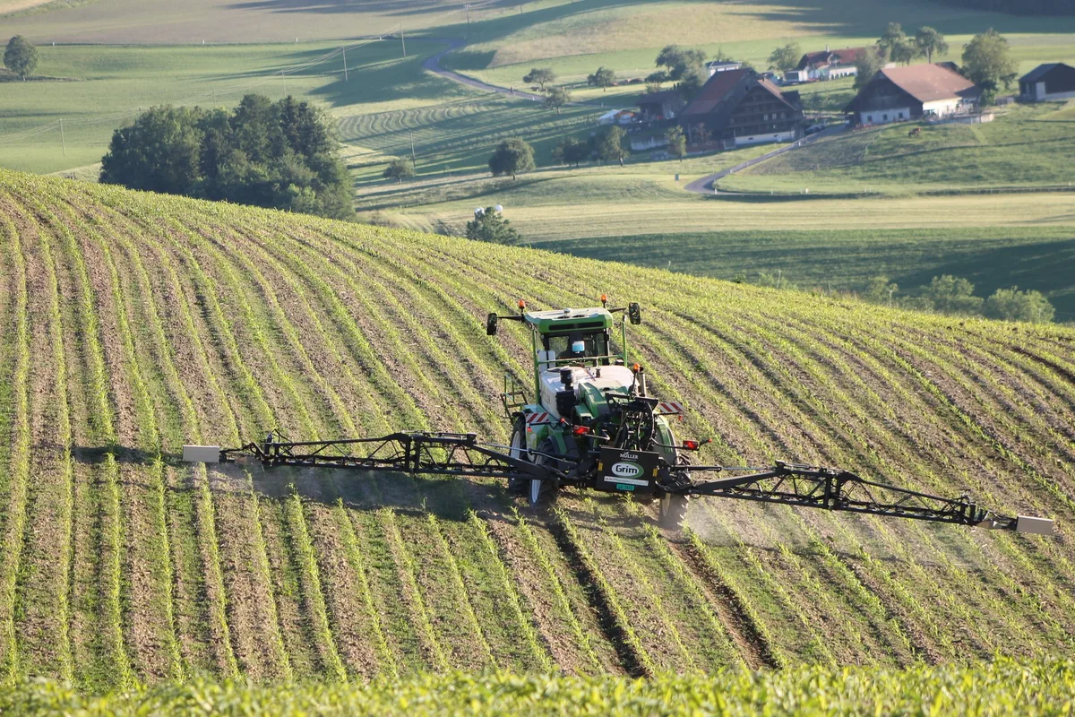 Nebst der Einschränkung an Wirkstoffen müssen auch Auflagen zu Abdrift und Abschwemmung eingehalten werden.