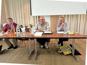 Die Vorstandsmitglieder Ernst Krüsi, Ernst Peter und Peter Zahner (v. l.) an der Vereinsversammlung.