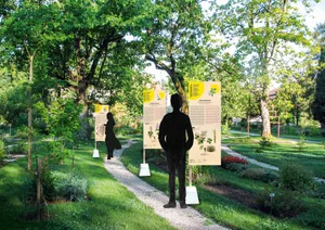 Da die Kultivierung von invasiven Pflanzen nicht ohne Risiko ist, wird bei der Botanica-Ausstellung viel mit Informationstafeln gearbeitet. (Bild zVg)