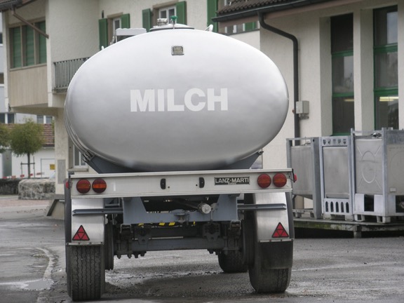 Der Bauernverband findet, dass die ausbezahlten Milchpreise auf das Richtpreisniveau angehoben werden können. (Symbolbild lid)