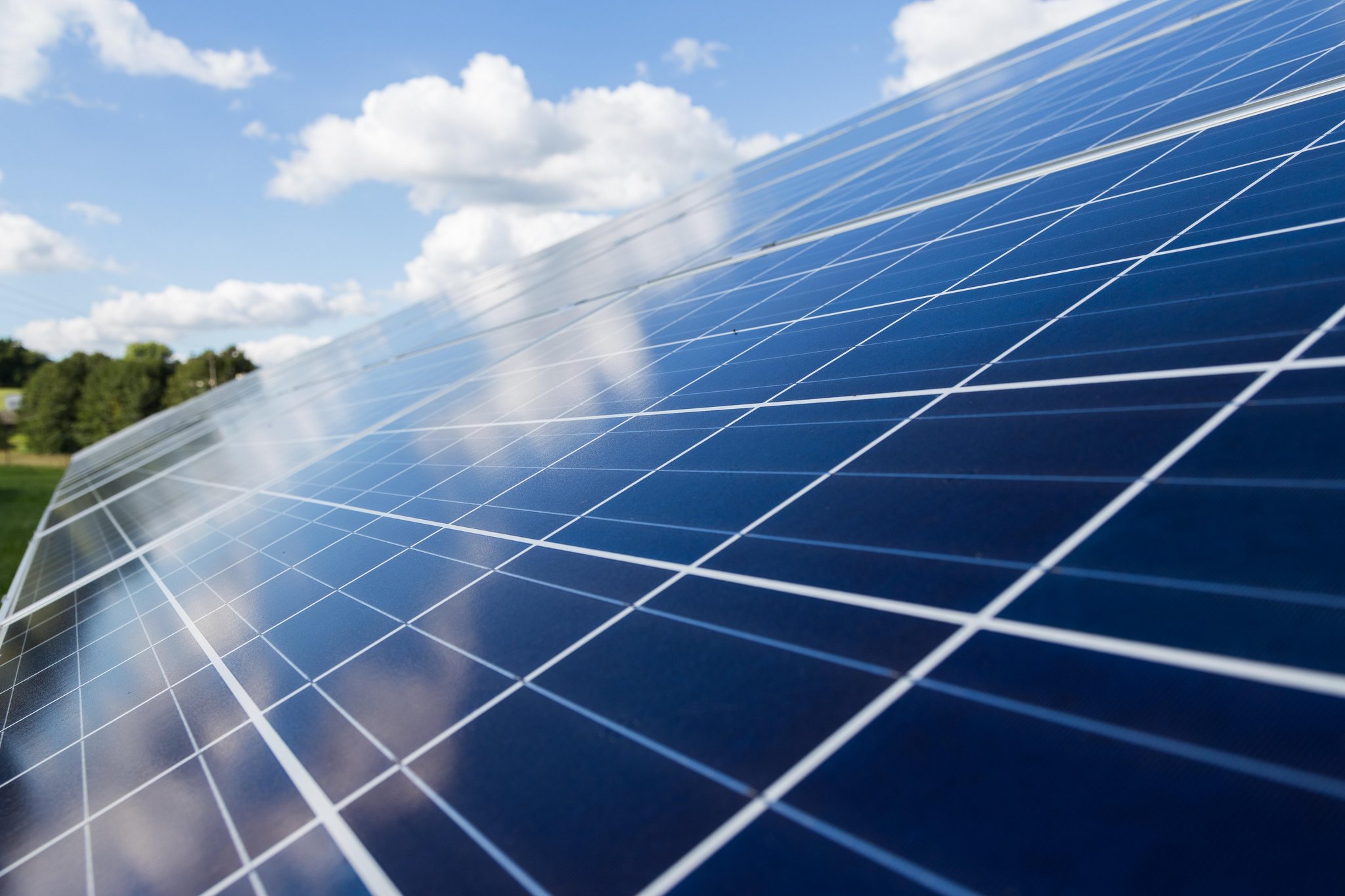 Urek-S will ein Obligatorium für PV auf Neubauten und mehr Freiflächen-Solaranlagen
