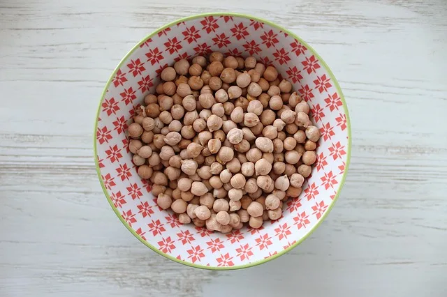 7da4914d84965c1c33565ea3ba1ee5190a94049b Kichererbsen können bei einer Vielzahl vegetarischer und veganer Produkte eingesetzt werden. (Bild pixabay)