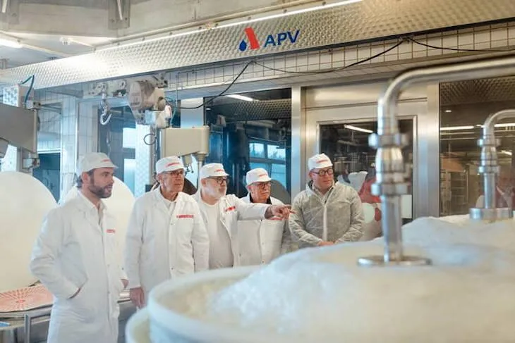 8e5926b178fe66cf9db99c028470f888bc3155c5 Die Vertreter des Projekts haben im Herbst letzten Jahres bereits den Herstellungsprozess des «Vehfreudigers» begleitet. (Bild Gotthelf Zentrum)