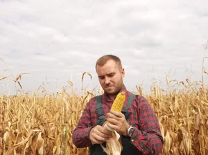 Ein junger Bauer postet bewusst alles über konventionelle Landwirtschaft und will so die Landwirtschaft zeigen, wie sie ist. (Symbolbild)