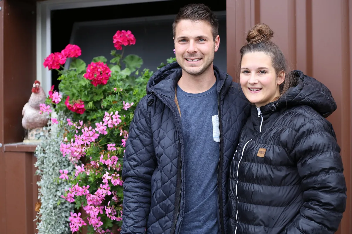 389e875e88222ac18731d1e5a8a1957d245e53a9 Loïc und Jana Niederhauser sind im April Eltern geworden. Seither ist die Familienzeit für Loic noch wichtiger. (Bilder lid/mg)