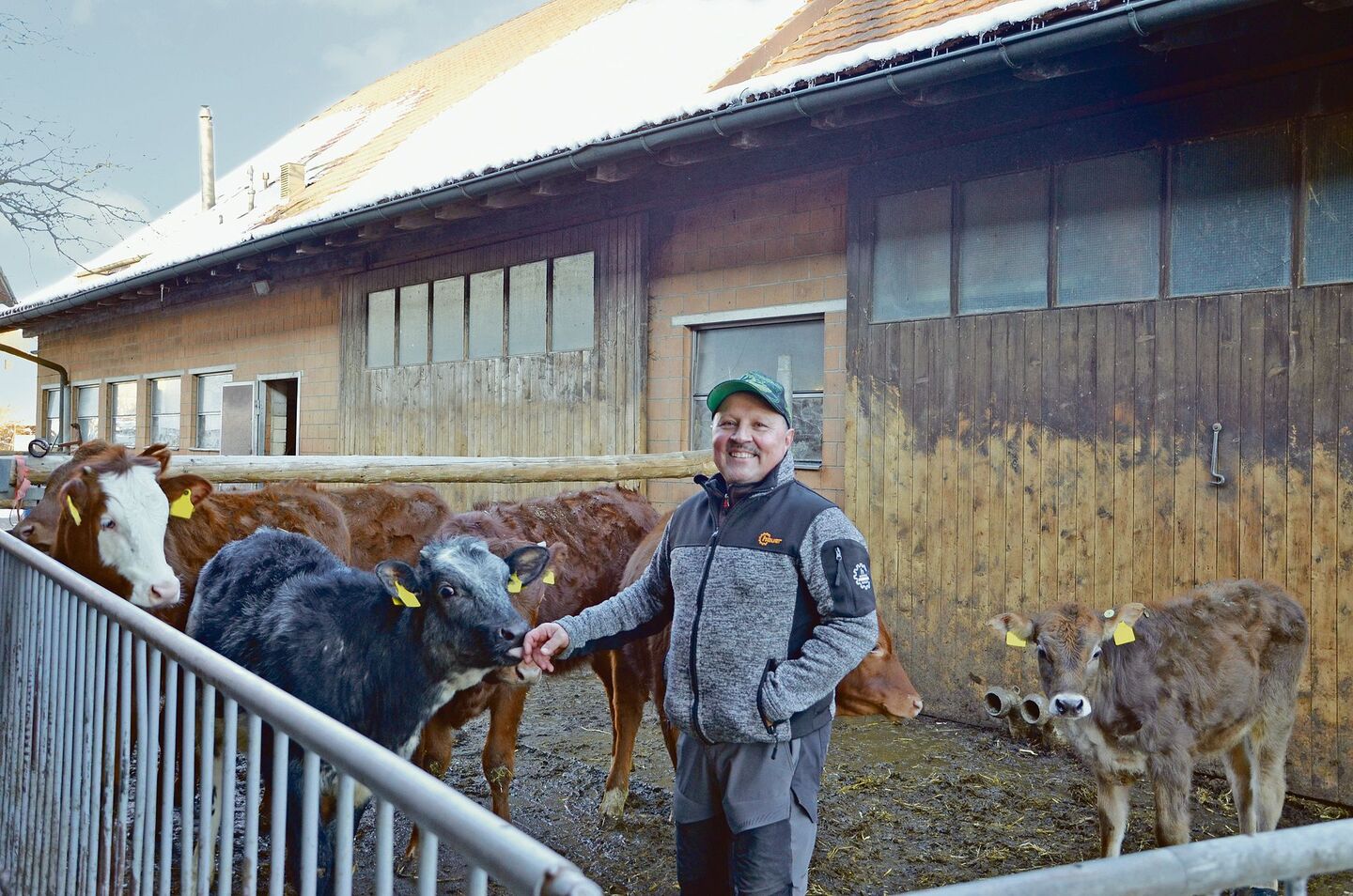 Mit 60 Jahren entschied sich Jürg Lüscher für die Umstellung von der Milchproduktion auf die Rindermast.