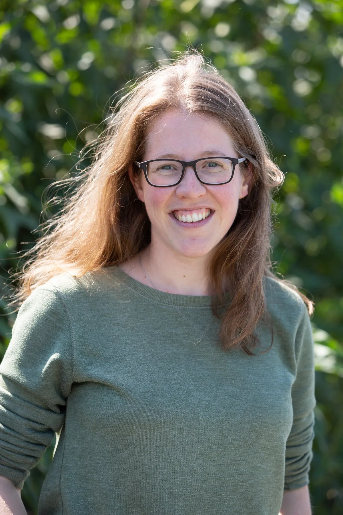 «die grüne»-Redaktorin Deborah Rentsch im Porträt.