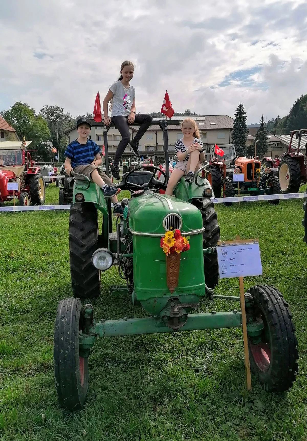 BZ-BET4-20-derWoche Auch die Grosskinder sind stolz auf ihren Oldtimer