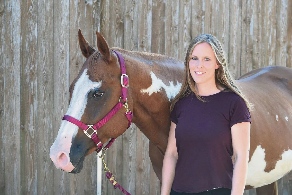 Virginia Ott mit «Liky», das letzte American Paint Horse aus der Zucht ihres Vaters.