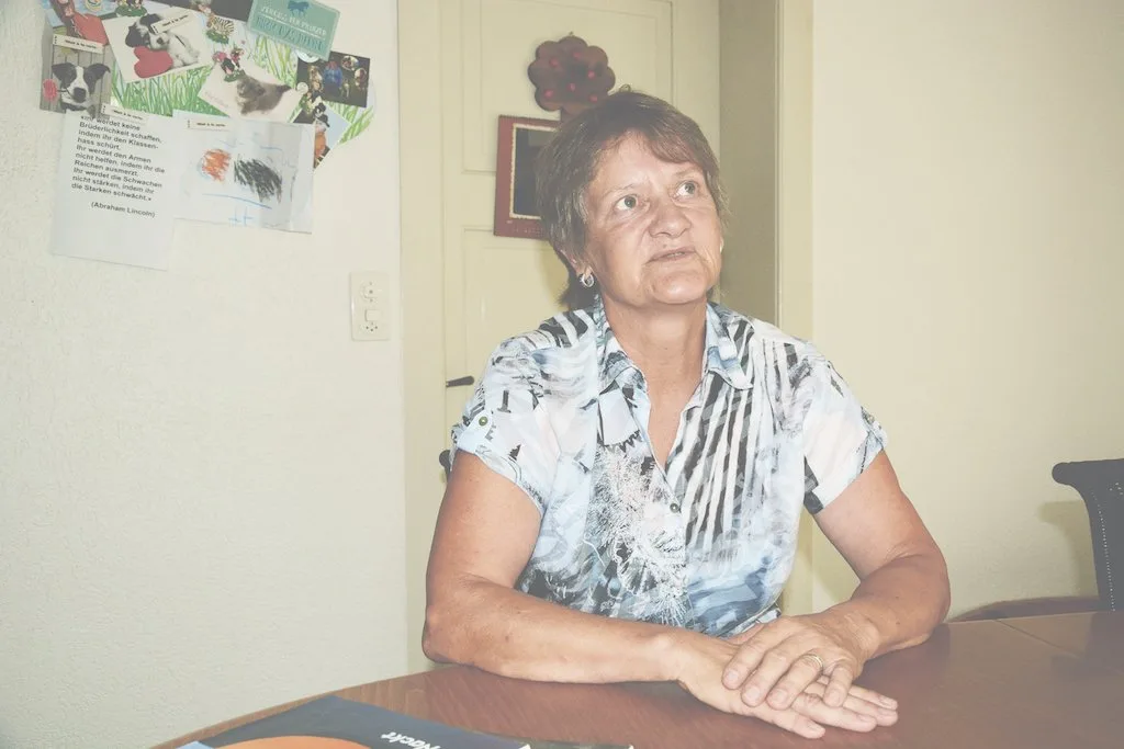 b746fad5ad4b6a86e9f408d8545be248c6ecb205 Brigitte Gross schaut auf eine schwere Beziehung zu den Eltern ihres Mannes (beide verstorben) zurück. Die Bäuerin will andere Frauen in ähnlichen Situationen unterstützen. (Bild Simone Barth)