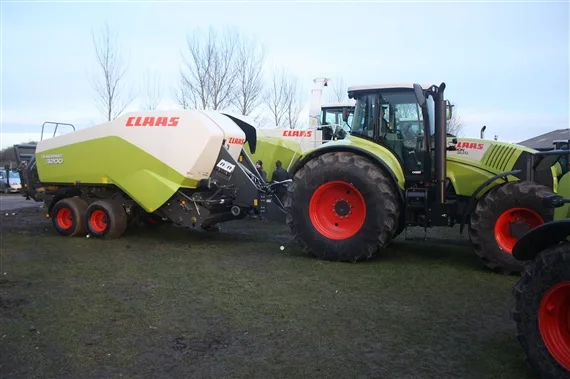 Zurzeit sind die Nachfrage nach Landtechnik eher unter Druck. (Bild BulldozerD11)
