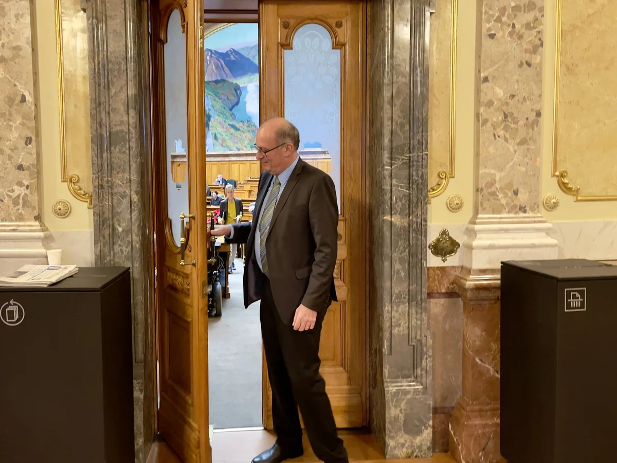 nationalrat_ritter_markus_schneider_meret SBV-Präsident Markus Ritter und die Grüne Meret Schneider im Nationalrats-Saal.