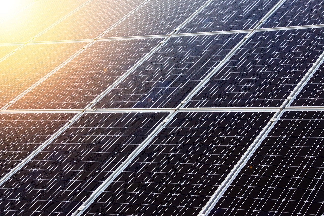 Photovoltaik: 2024 acht Prozent höhere Vergütungen
