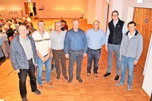 Rücktritt von Peter Meier, Hanspeter Räz und Christian Meier. Markus Frei wird Präsident, die neuen Verwaltungsmitglieder sind Daniel Frei, Stefan Frischknecht und Beat Schreiber (v. l.).