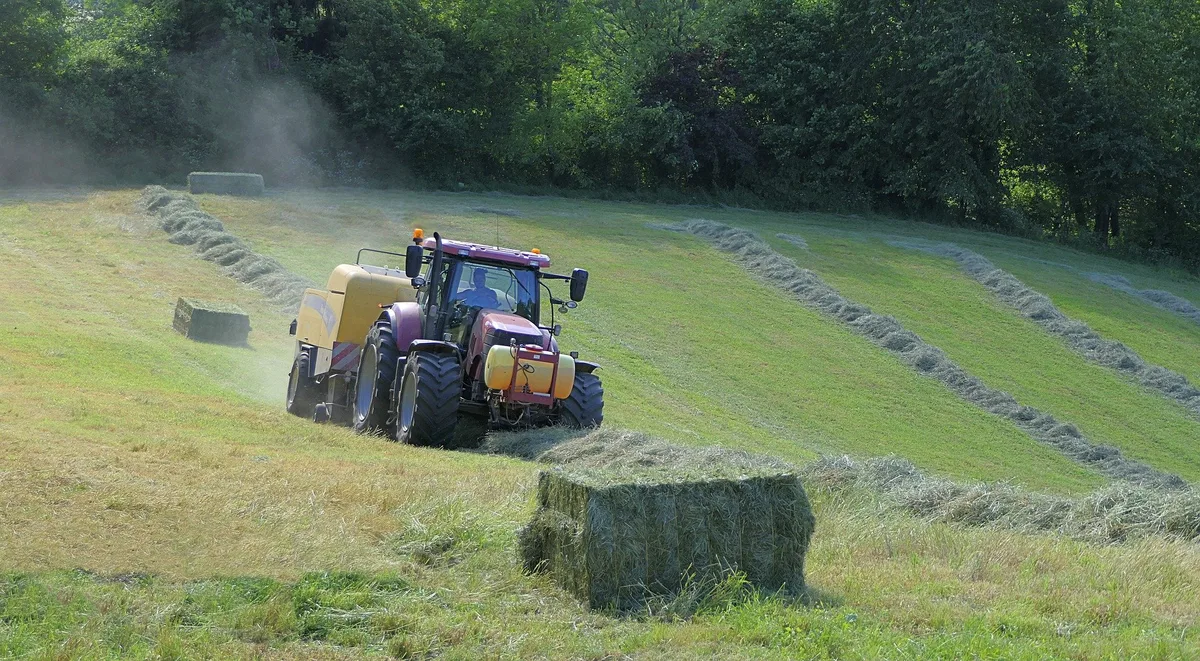 traktor_hang_ykaiavu Anschnallen kostet 3 Sekunden, rettet aber Leben