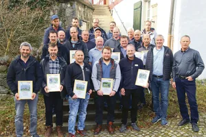 25 Braunviehzüchter aus dem Kanton Zürich wurden geehrt für ihre Kühe mit einer Lebensleistung von 100'000 Kilogramm.