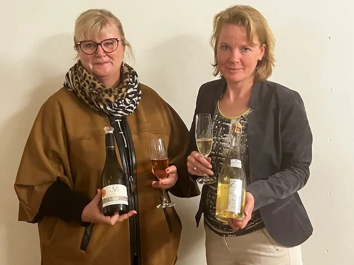 OS_39_D_Troepfel_richtigesTeam Das Stilvolle Anstossen geht auch ohne Alkohol