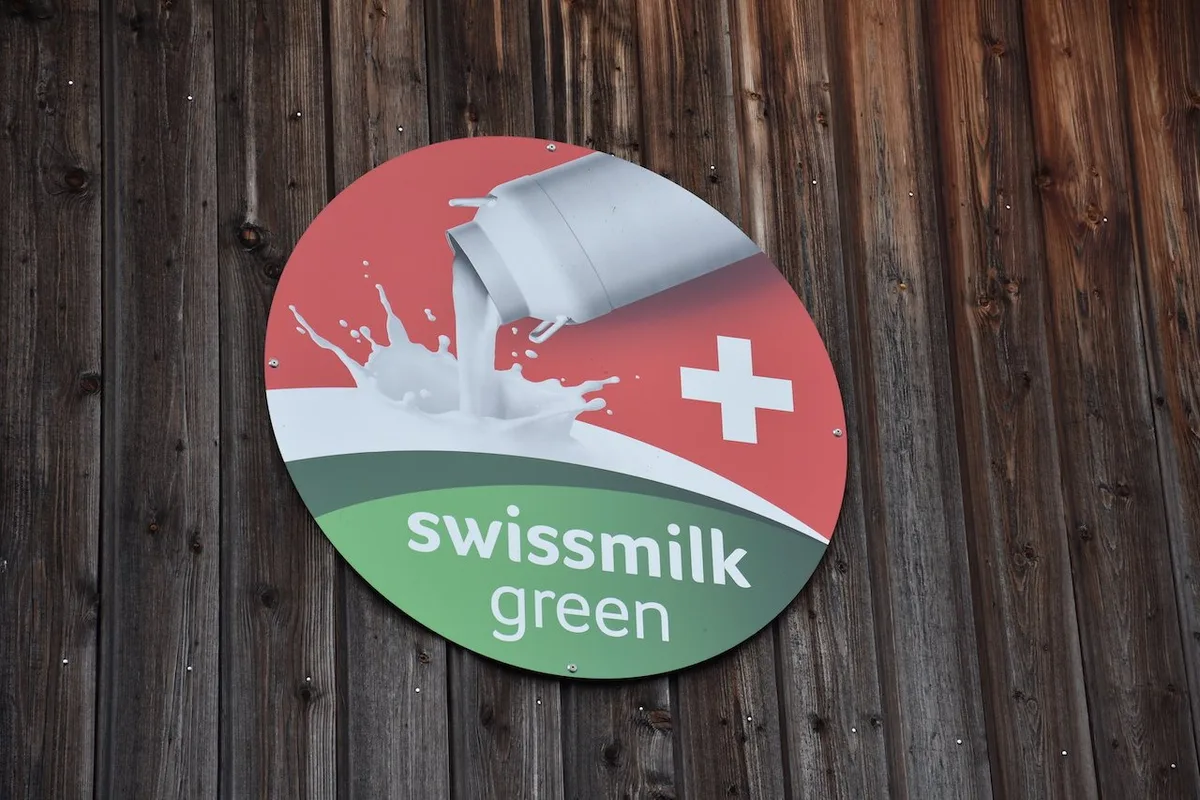 swissmilk_green_schild Den grünen Teppich weiterentwickeln – aber der Preis muss stimmen